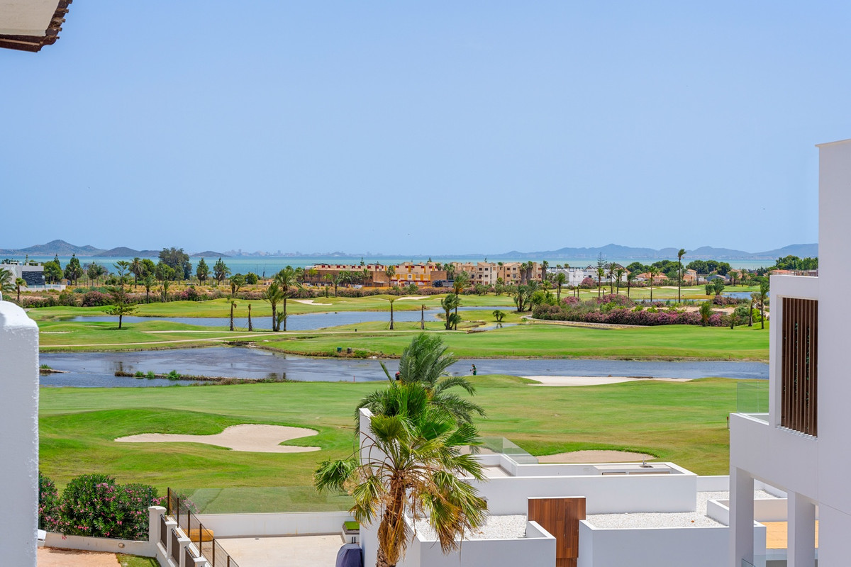 Apartment – Top Floor Apartment in Los Alcazares