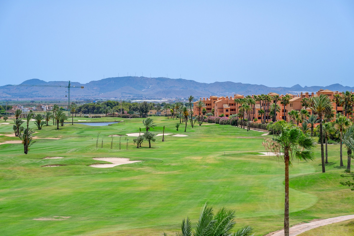 Apartment – Top Floor Apartment in Los Alcazares