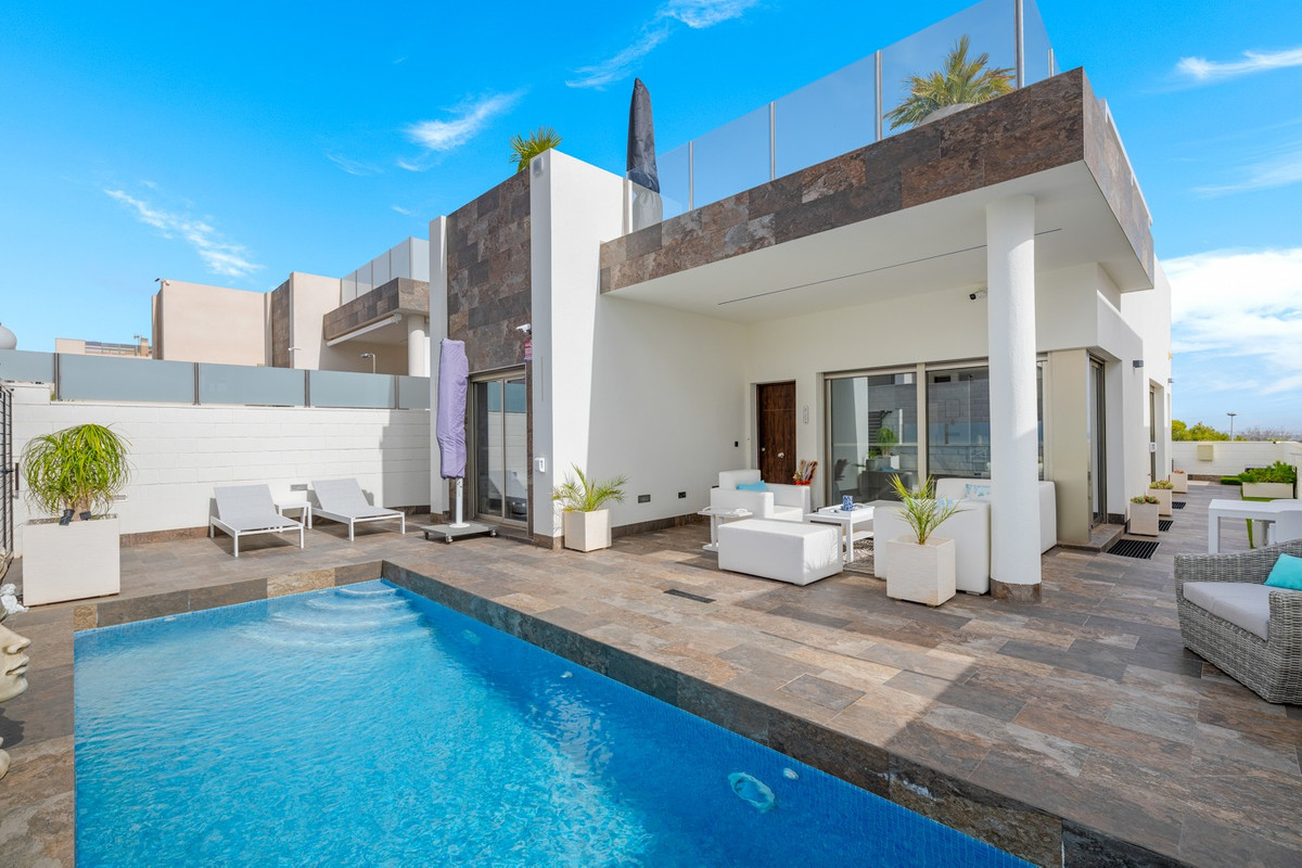 House – Detached Villa in Orihuela
