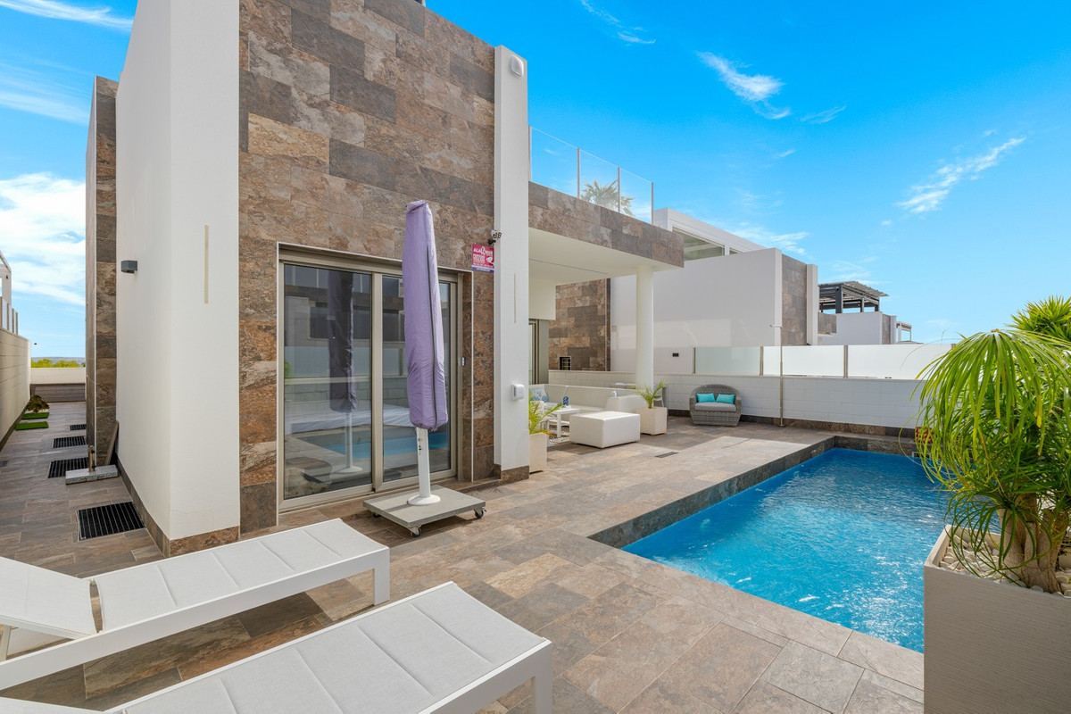 House – Detached Villa in Orihuela