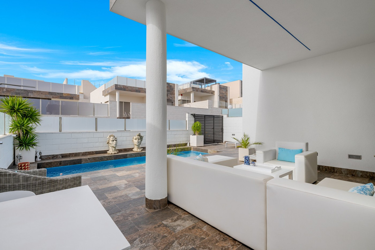 House – Detached Villa in Orihuela