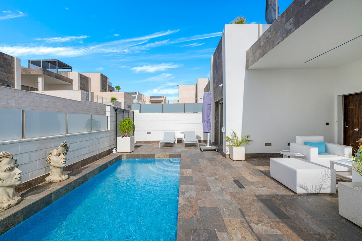House – Detached Villa in Orihuela