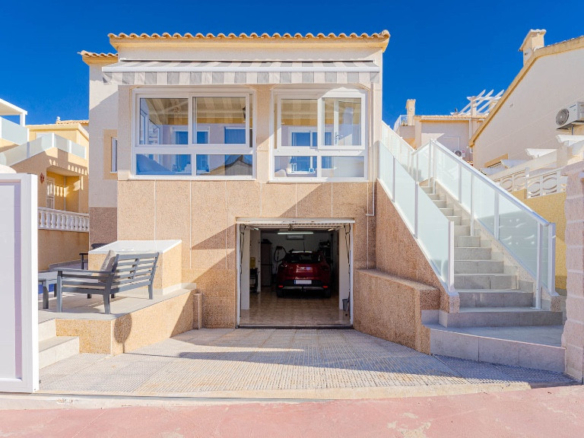 House – Detached Villa in Orihuela