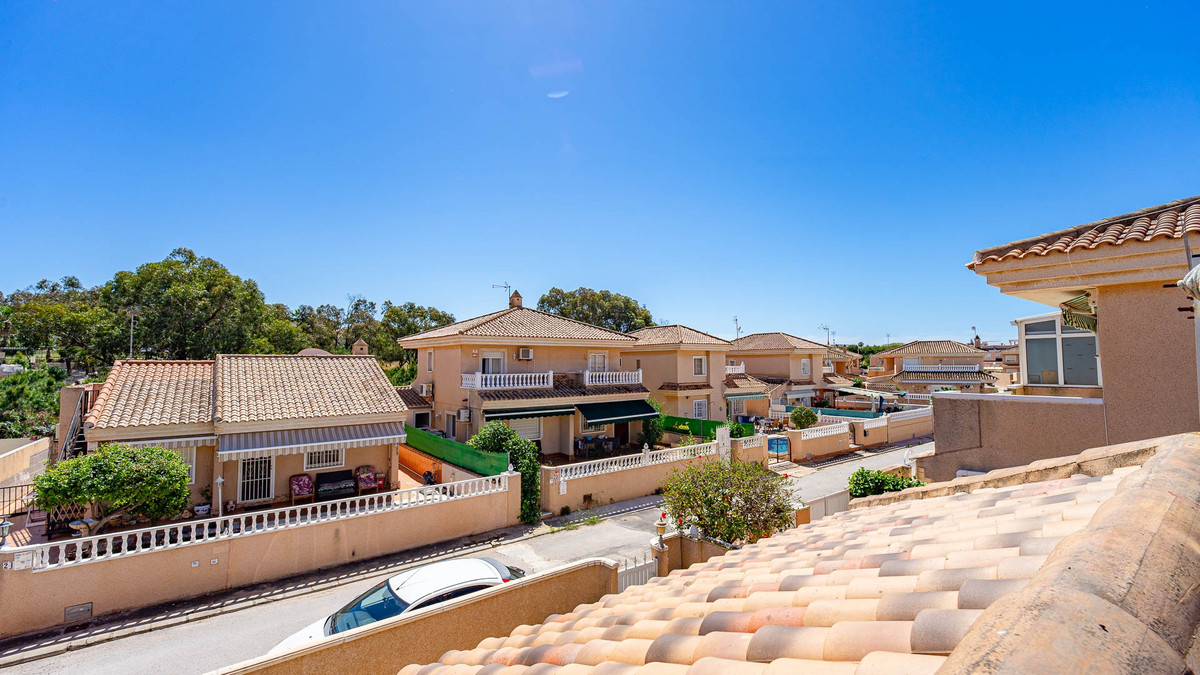 ShowFeedImage House – Detached Villa in Orihuela