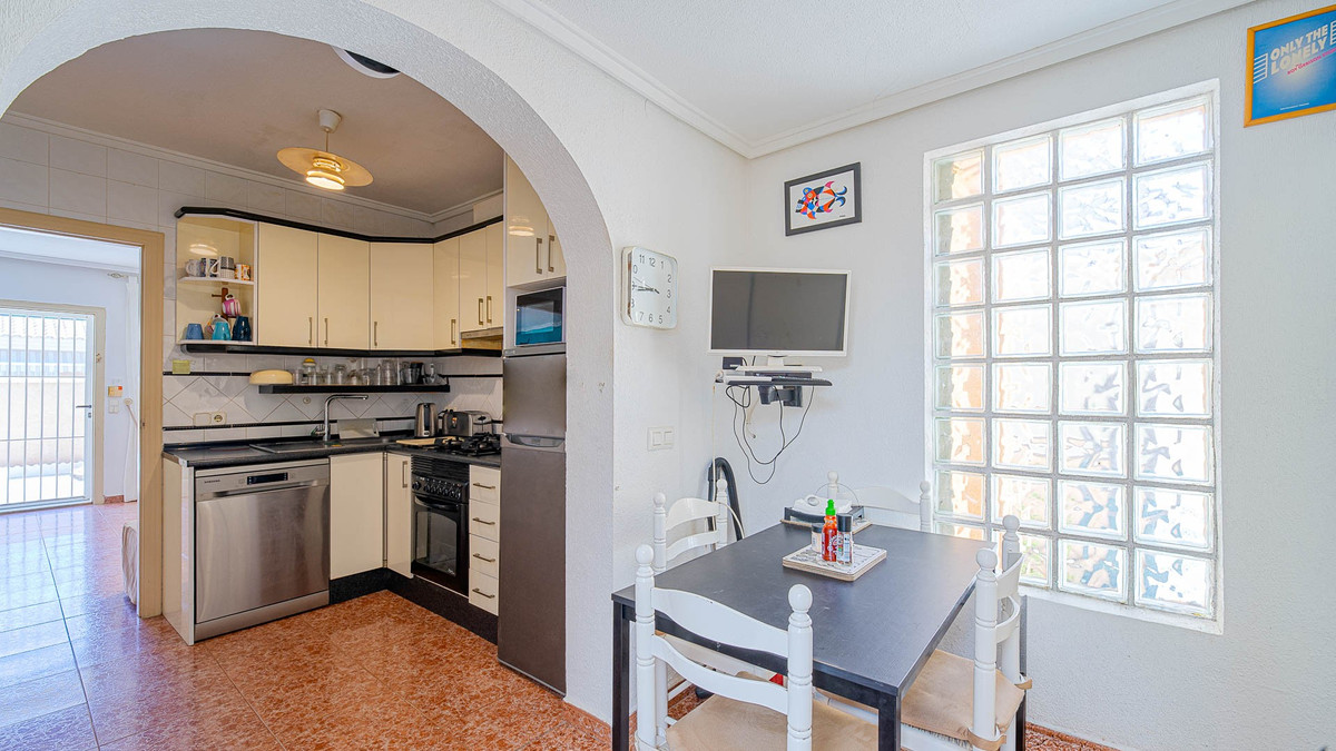 ShowFeedImage House – Detached Villa in Orihuela