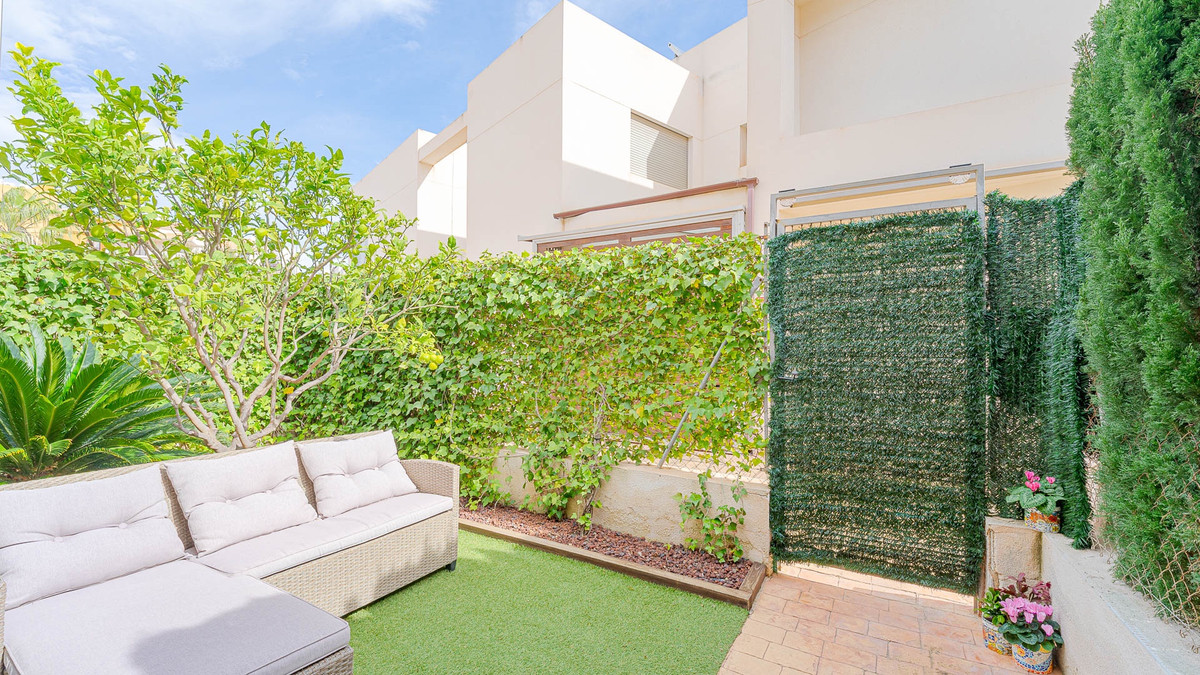 ShowFeedImage House – Townhouse in Orihuela