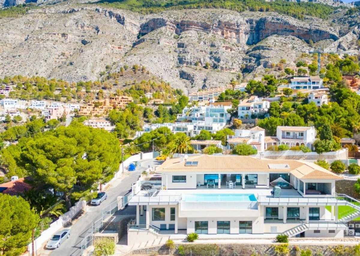 ShowFeedImage House – Bungalow in Altea
