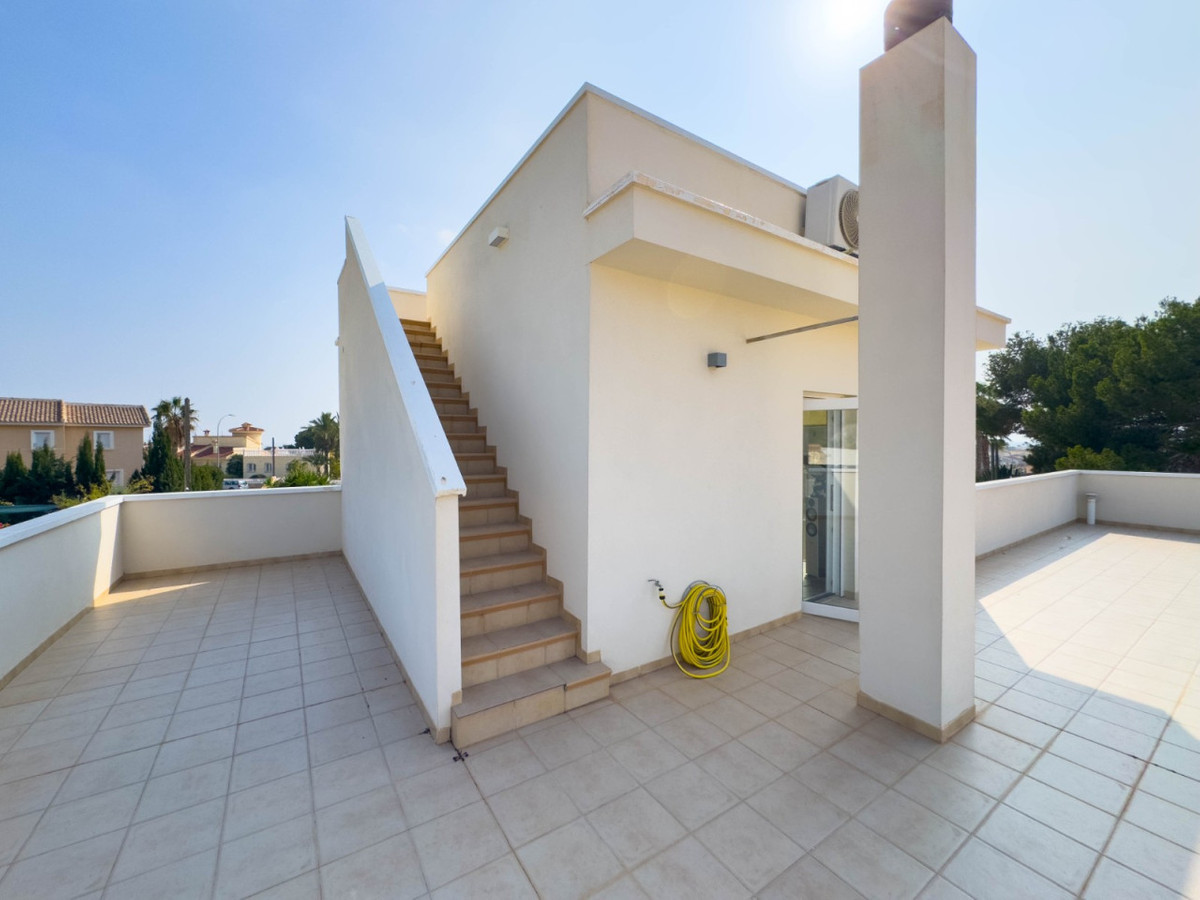 House – Detached Villa in Rojales