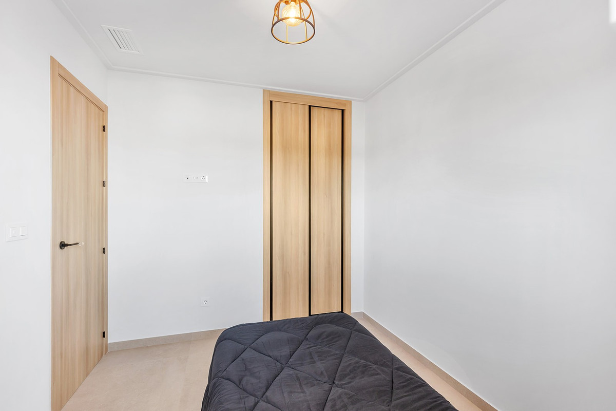 Apartment – Middle Floor Apartment in Guardamar del Segura