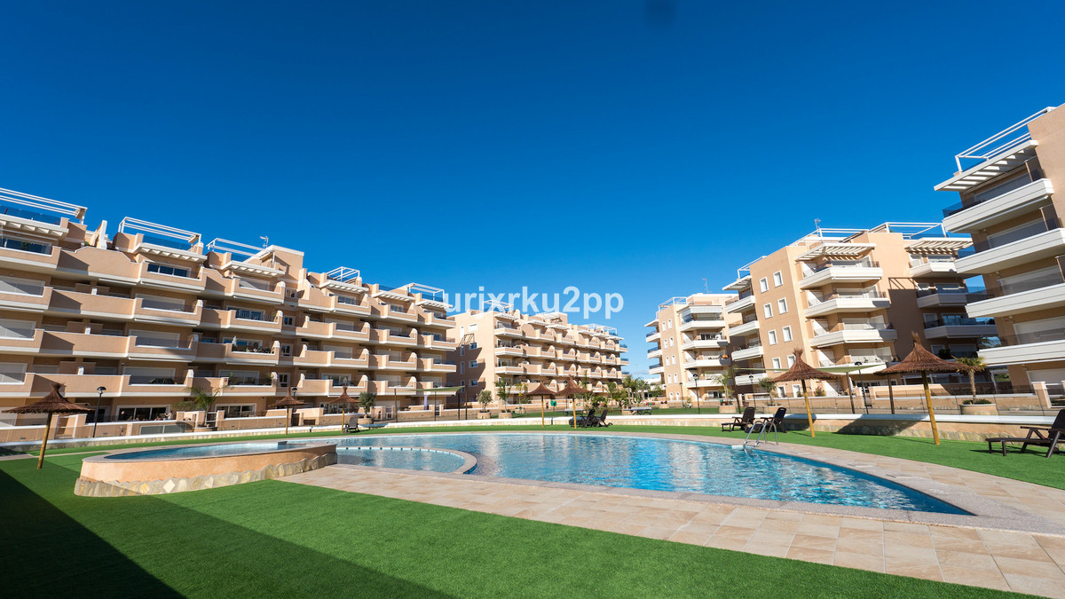 ShowFeedImage Apartment – Penthouse in Guardamar del Segura