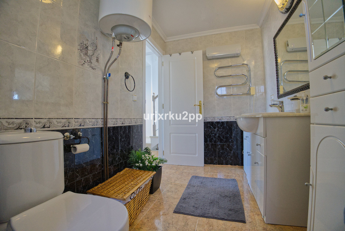 ShowFeedImage House – Detached Villa in Torrevieja