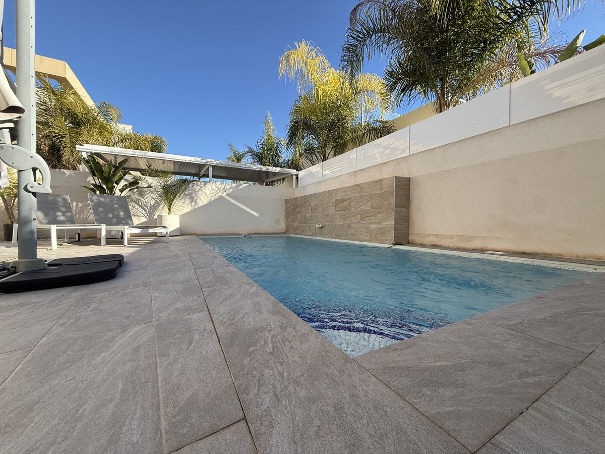 House – Detached Villa in Los Montesinos