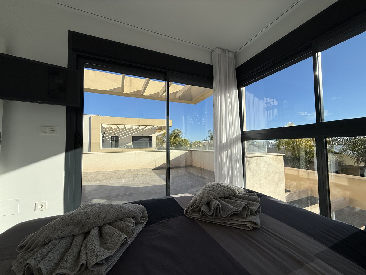 House – Detached Villa in Los Montesinos