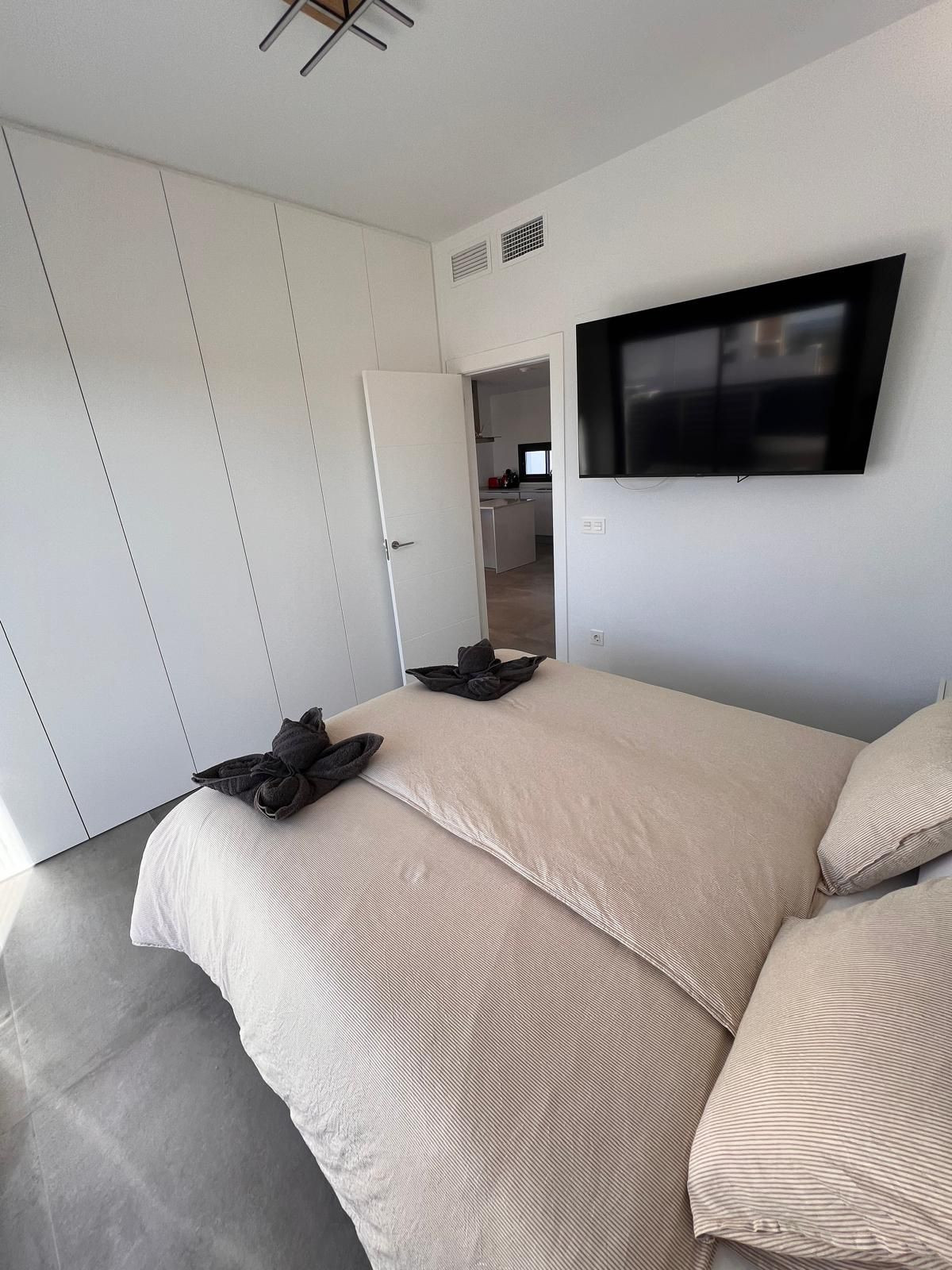 ShowFeedImage House – Semi-Detached House in Los Montesinos