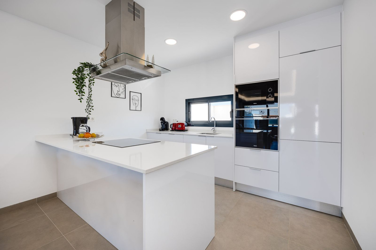 ShowFeedImage House – Semi-Detached House in Los Montesinos