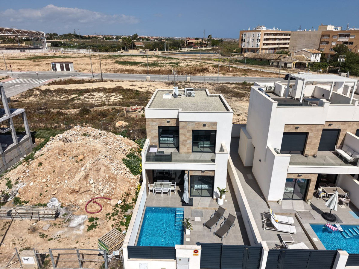 House – Detached Villa in Los Montesinos