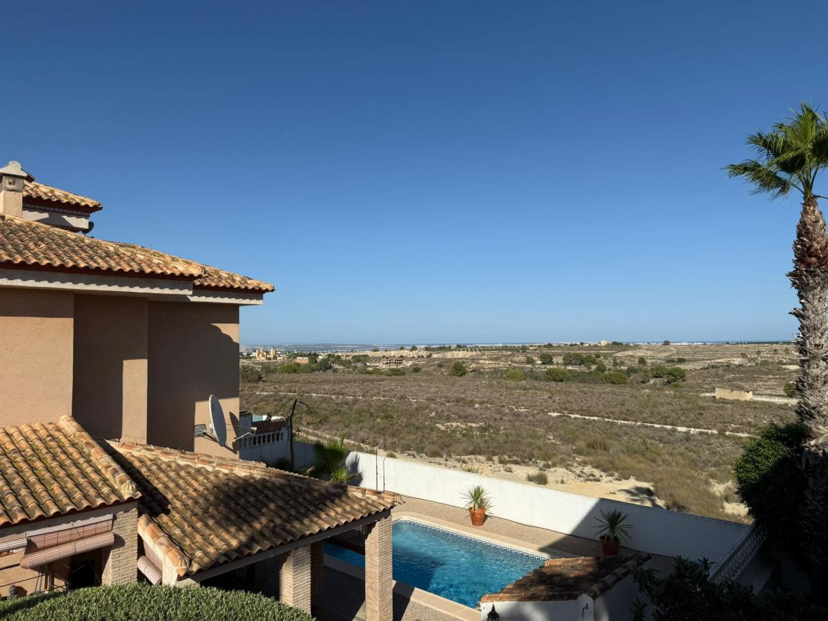 ShowFeedImage House – Detached Villa in San Miguel de Salinas