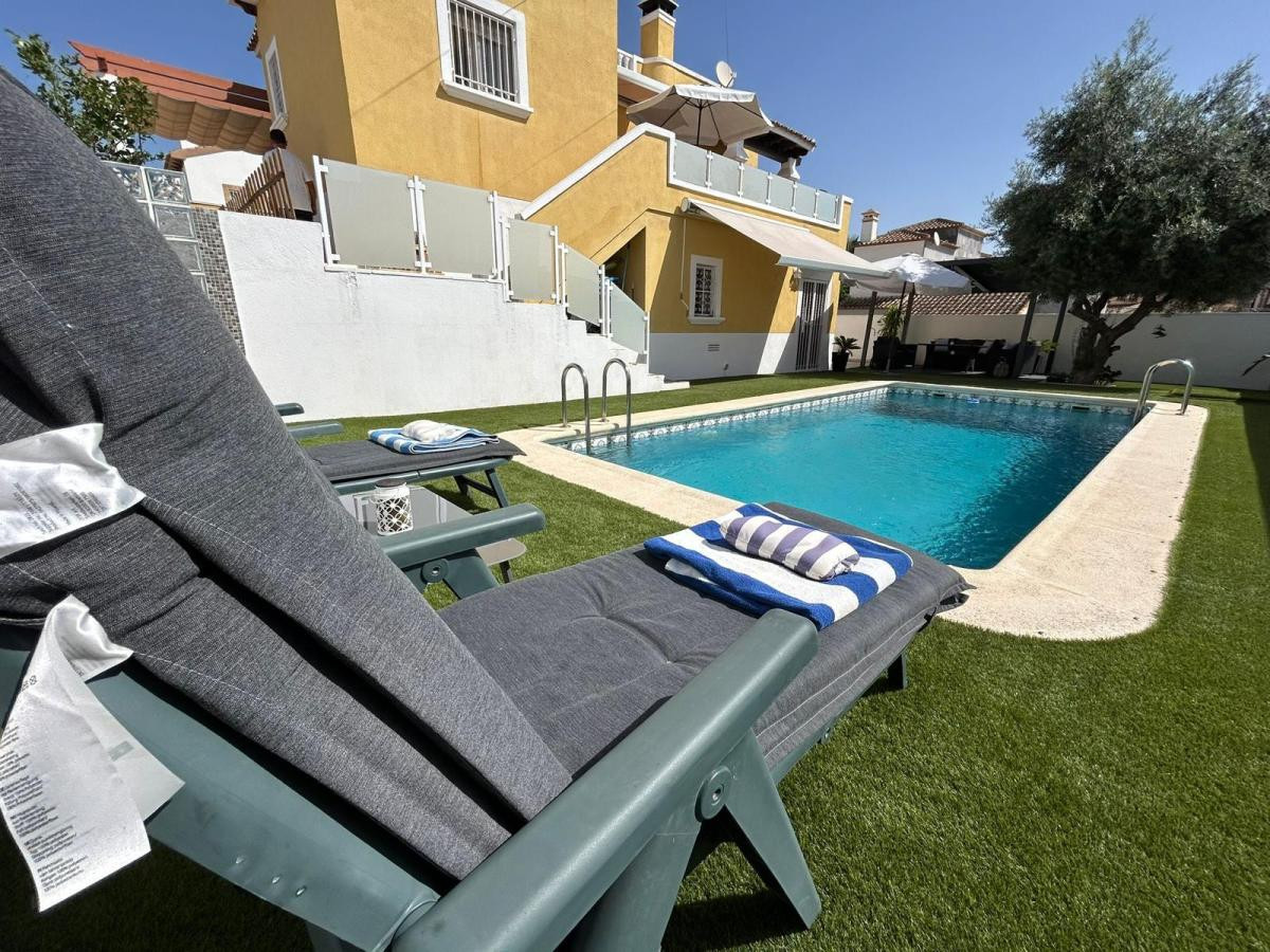 House – Detached Villa in San Miguel de Salinas