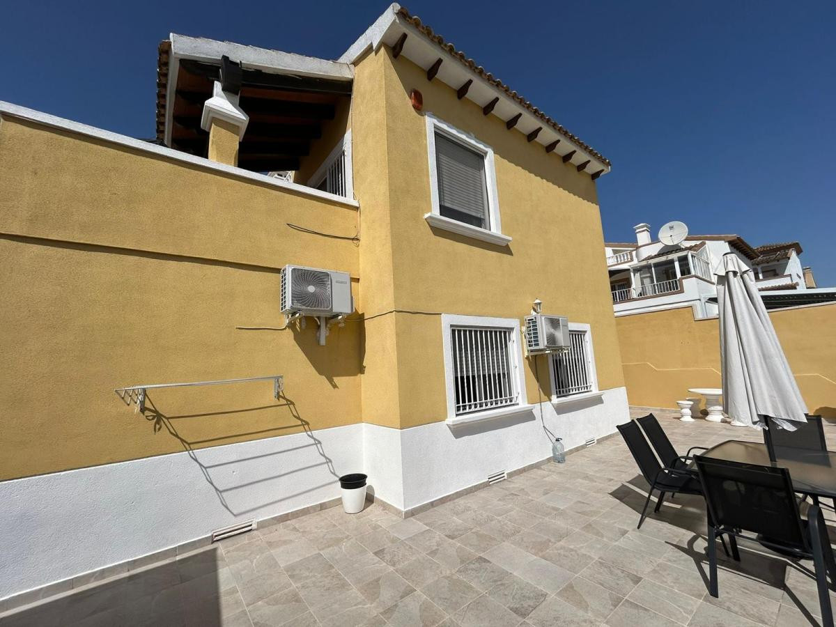 House – Detached Villa in San Miguel de Salinas