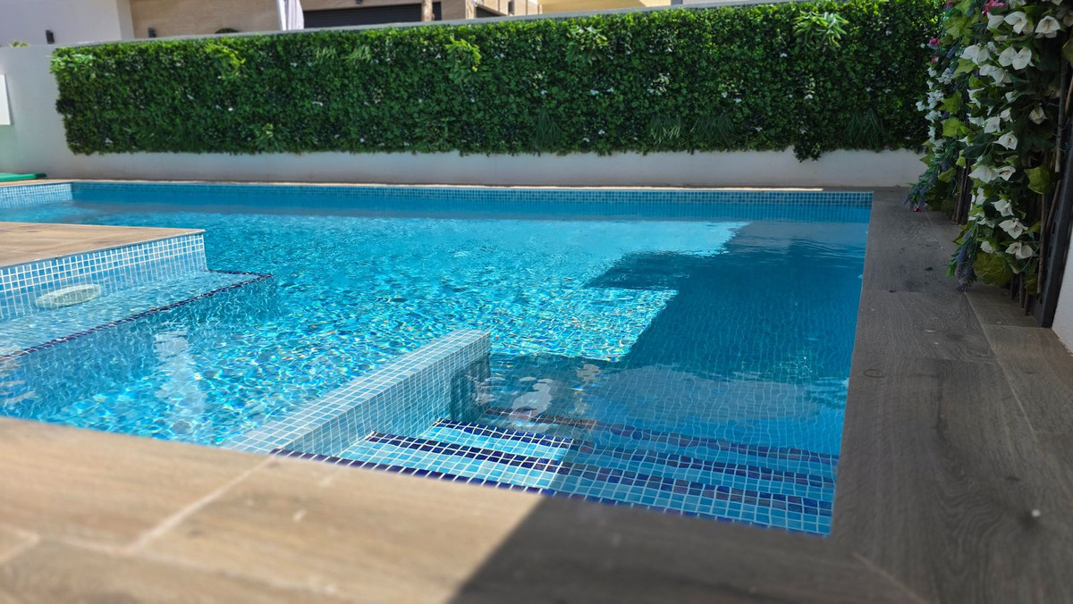 ShowFeedImage House – Detached Villa in Los Montesinos