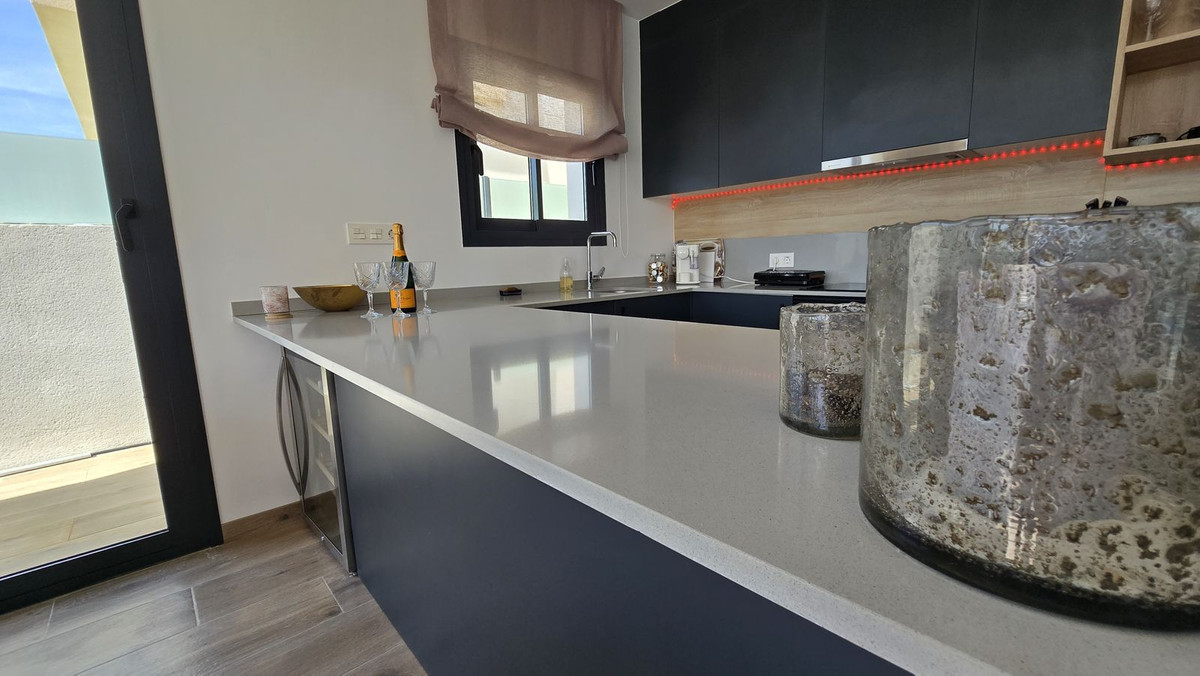 ShowFeedImage House – Detached Villa in Los Montesinos