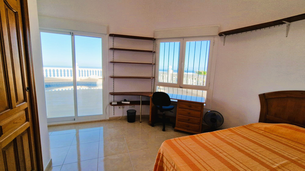ShowFeedImage House – Detached Villa in Benitachell