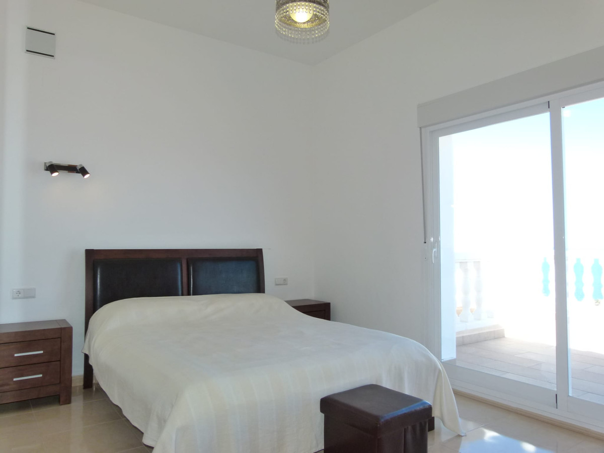 ShowFeedImage House – Detached Villa in Benitachell