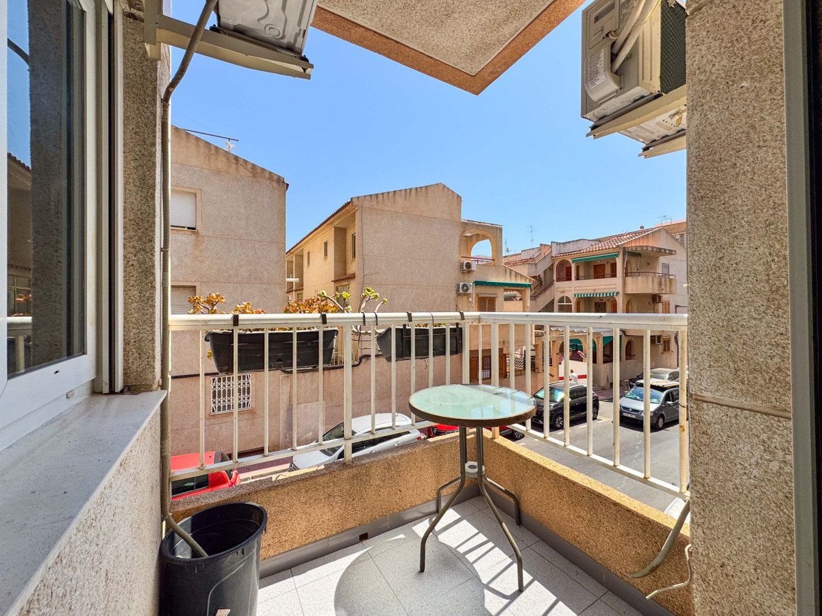 ShowFeedImage Apartment – Middle Floor Apartment in Torrevieja