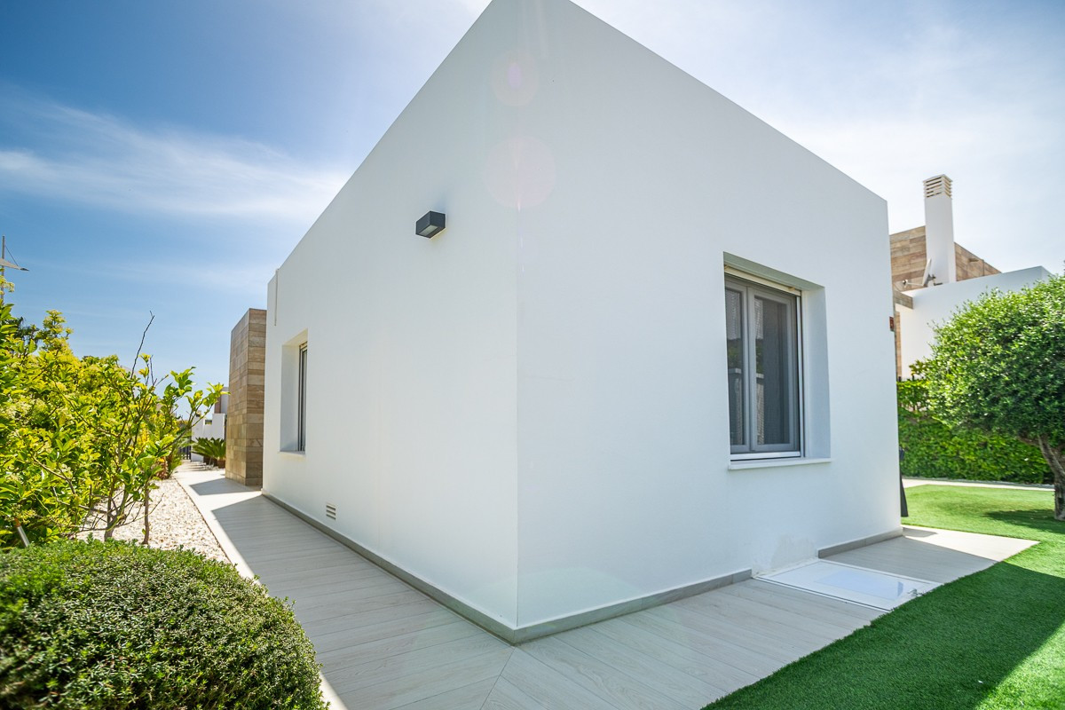 ShowFeedImage House – Detached Villa in Algorfa