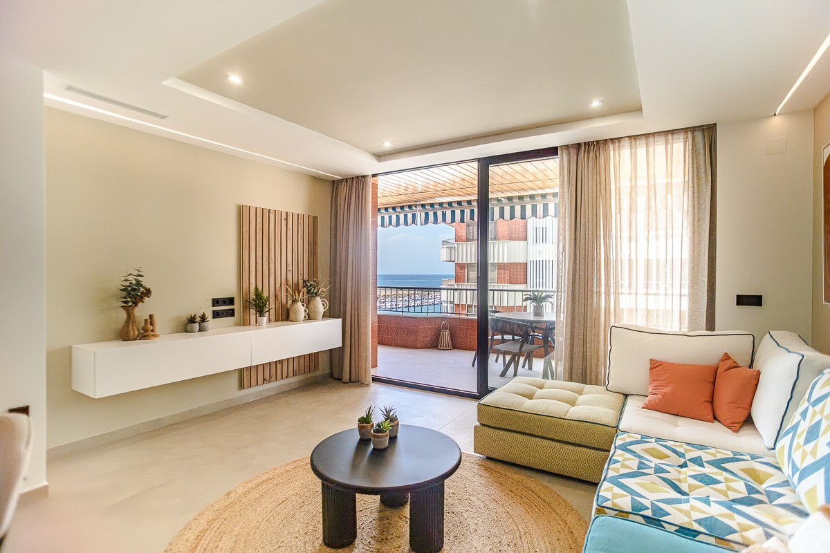 ShowFeedImage Apartment – Middle Floor Apartment in Torrevieja