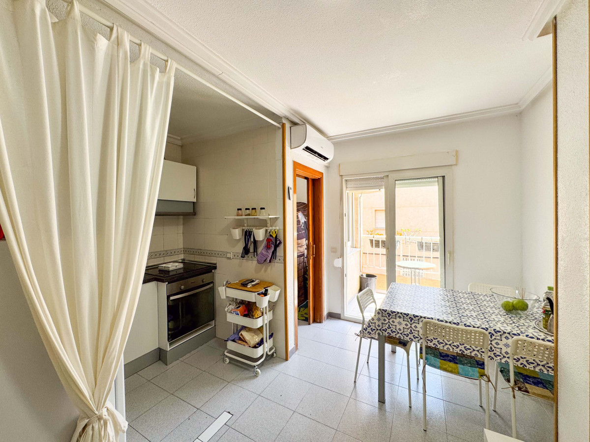 ShowFeedImage Apartment – Middle Floor Apartment in Torrevieja