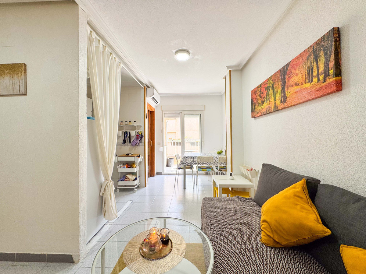 ShowFeedImage Apartment – Middle Floor Apartment in Torrevieja