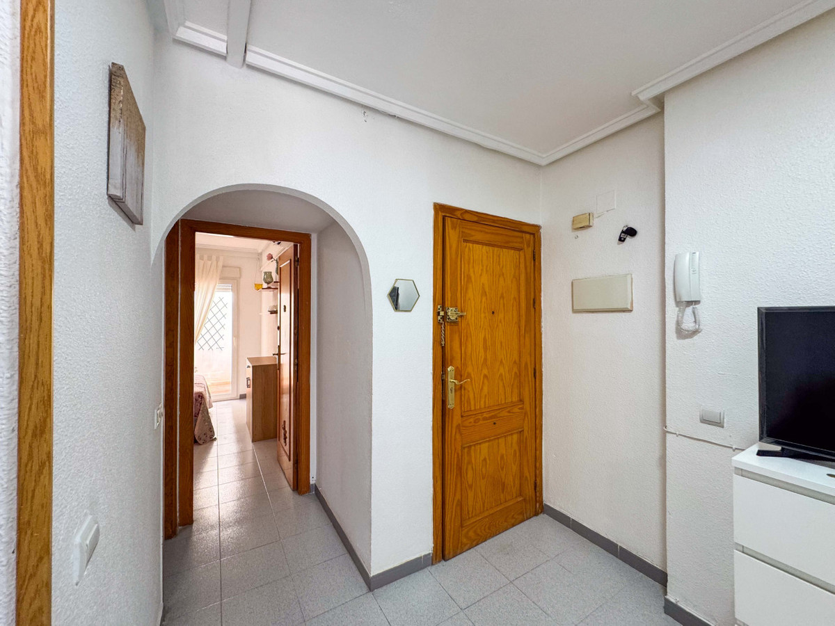 ShowFeedImage Apartment – Middle Floor Apartment in Torrevieja