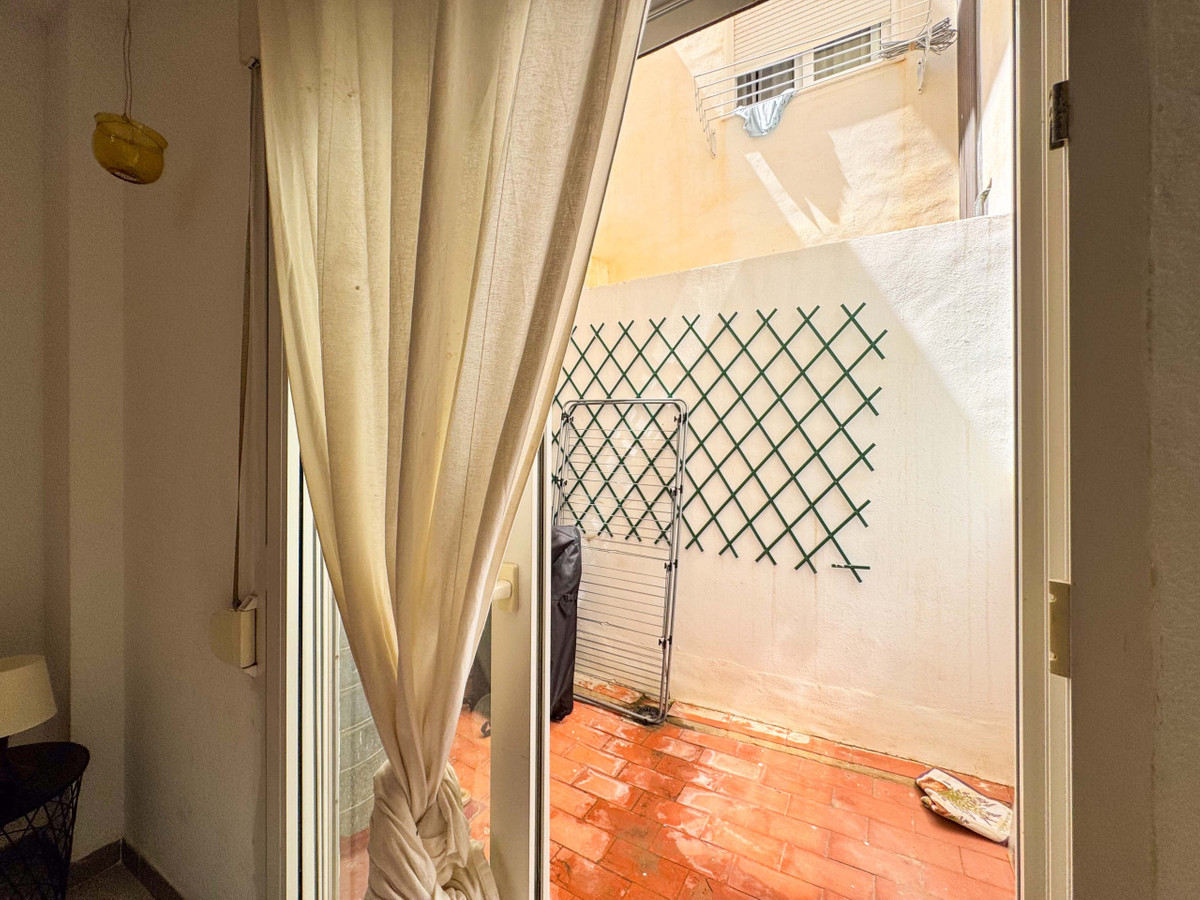 ShowFeedImage Apartment – Middle Floor Apartment in Torrevieja