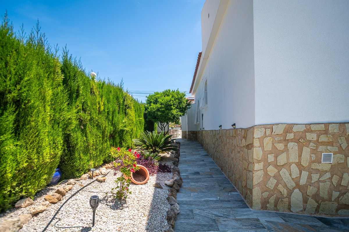 ShowFeedImage House – Detached Villa in San Fulgencio