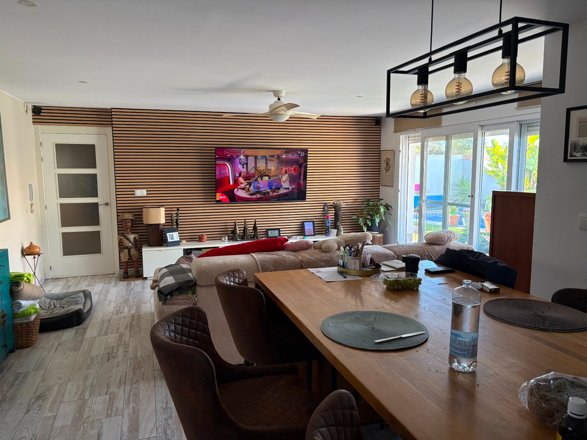 ShowFeedImage House – Detached Villa in Torrevieja