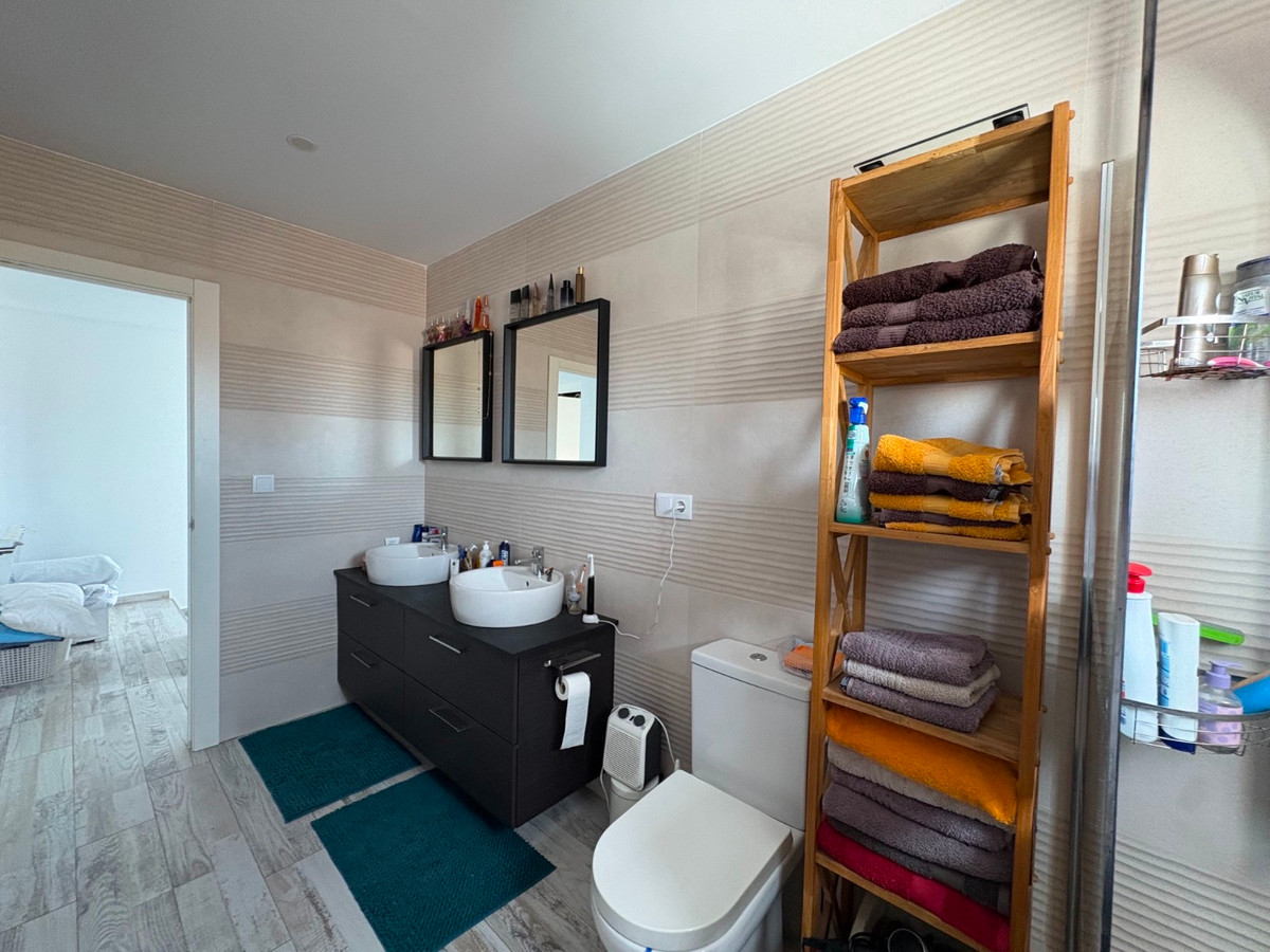 ShowFeedImage House – Detached Villa in Torrevieja
