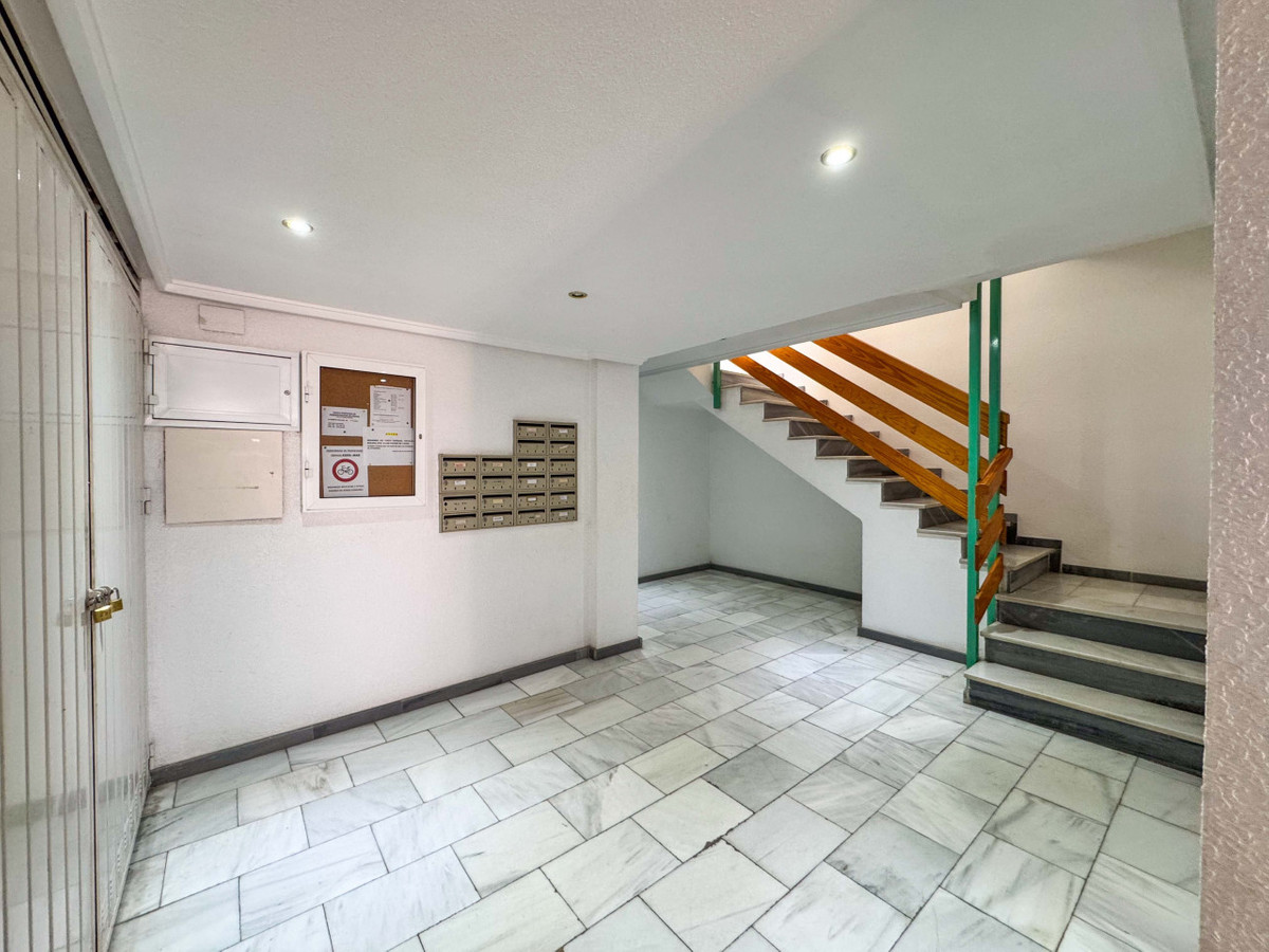 ShowFeedImage Apartment – Middle Floor Apartment in Torrevieja