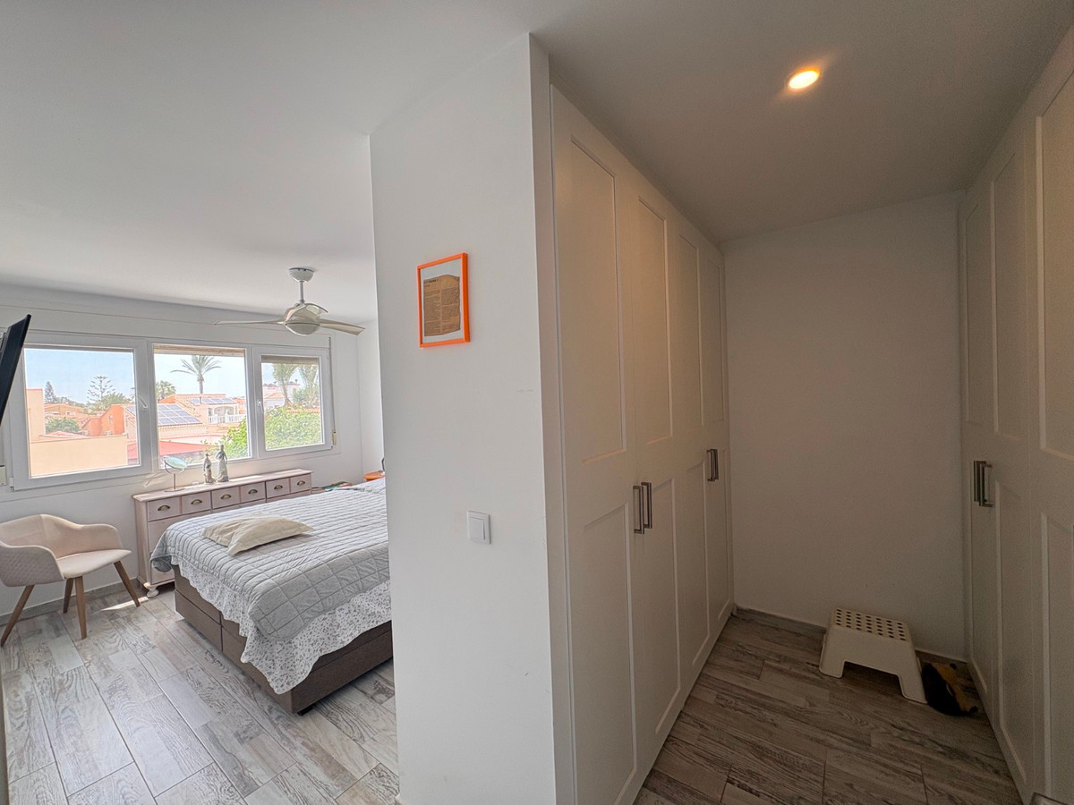 ShowFeedImage House – Detached Villa in Torrevieja