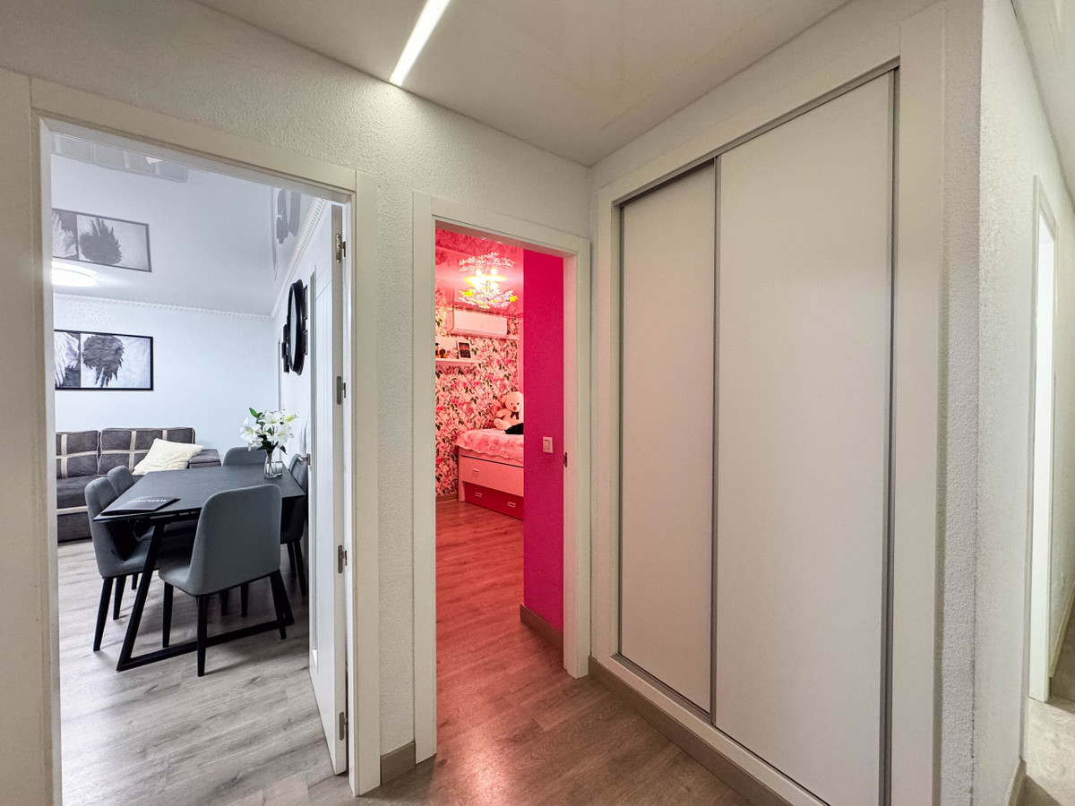 ShowFeedImage Apartment – Middle Floor Apartment in Torrevieja