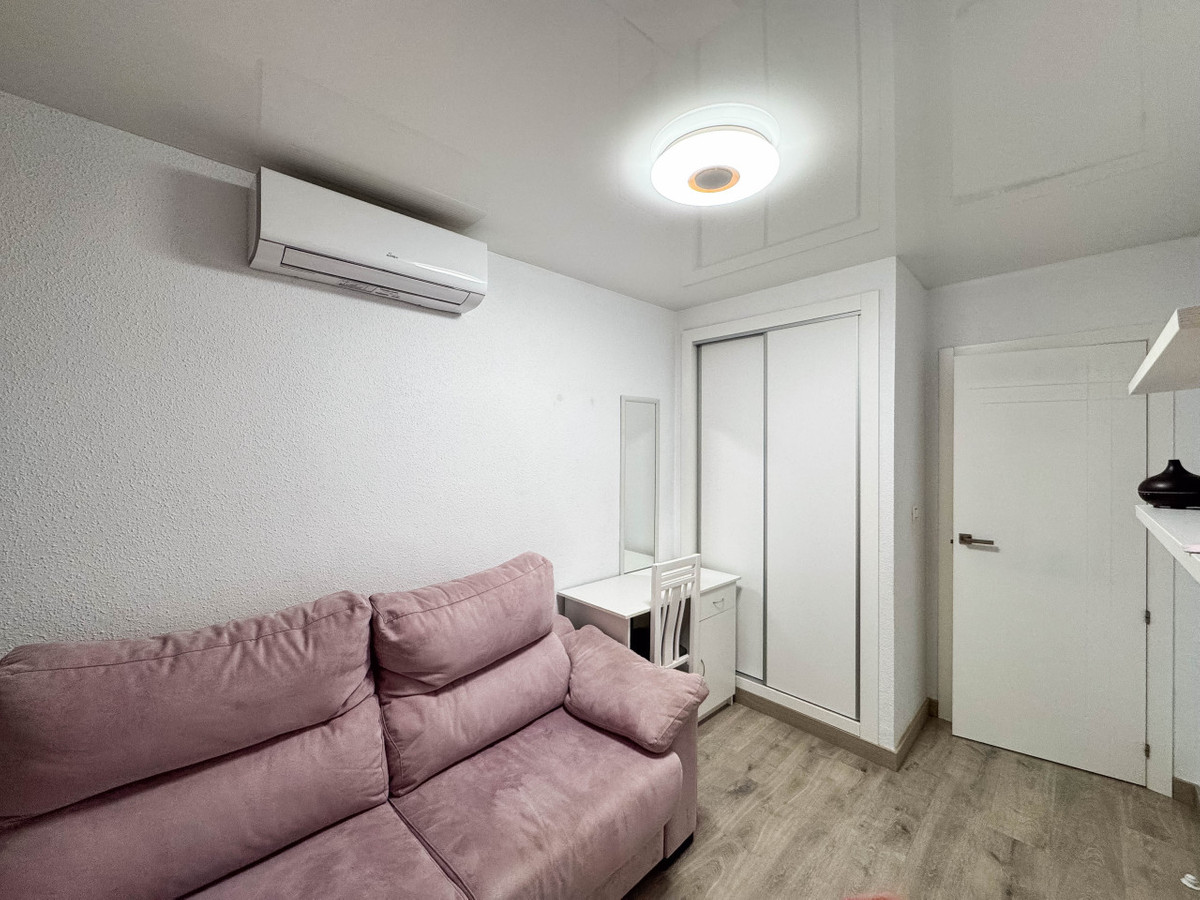 ShowFeedImage Apartment – Middle Floor Apartment in Torrevieja