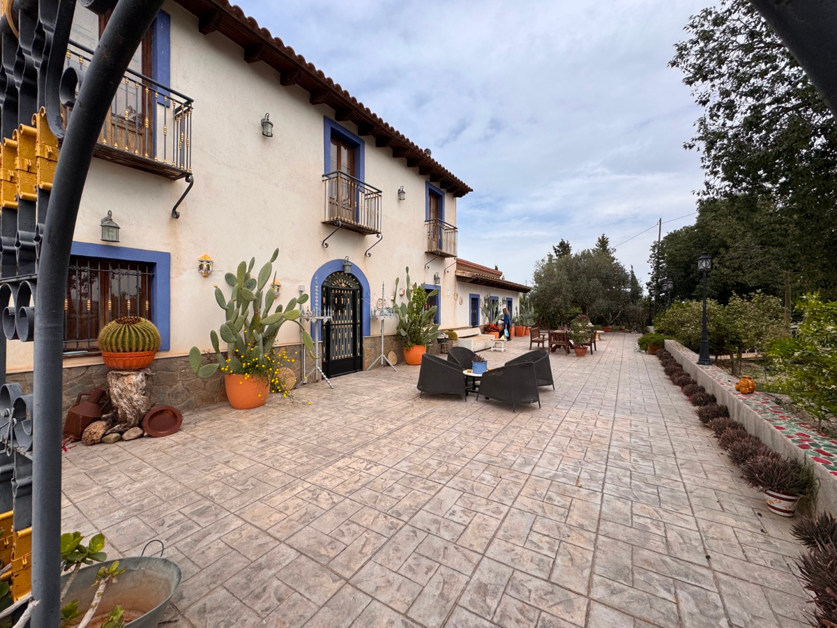 ShowFeedImage House – Detached Villa in Puerto Lumbreras