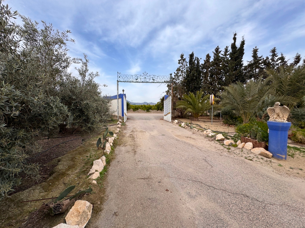 ShowFeedImage House – Detached Villa in Puerto Lumbreras