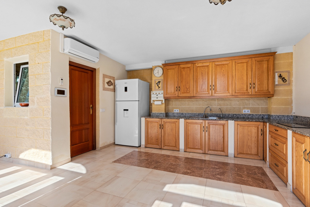 ShowFeedImage House – Detached Villa in Orihuela