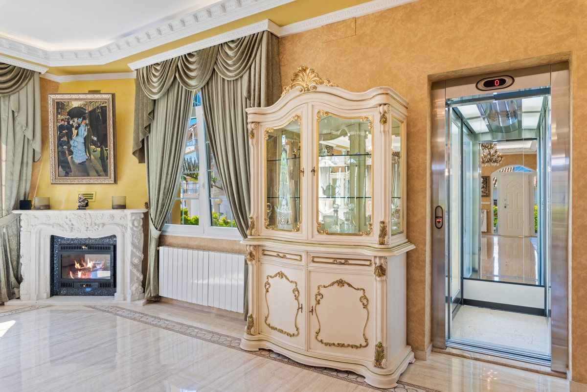 ShowFeedImage House – Detached Villa in Orihuela