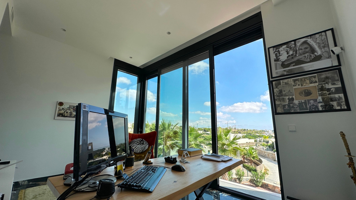 House – Detached Villa in Orihuela