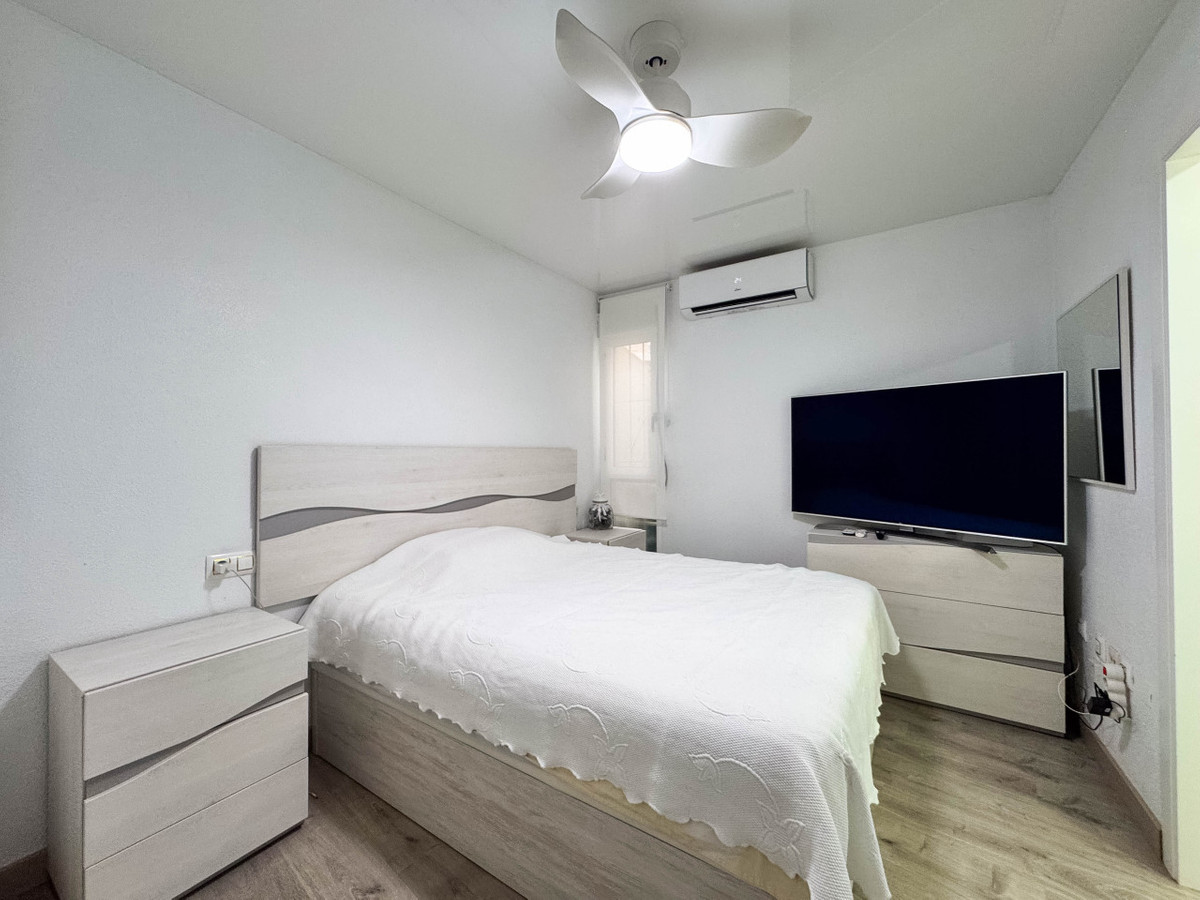 ShowFeedImage Apartment – Middle Floor Apartment in Torrevieja