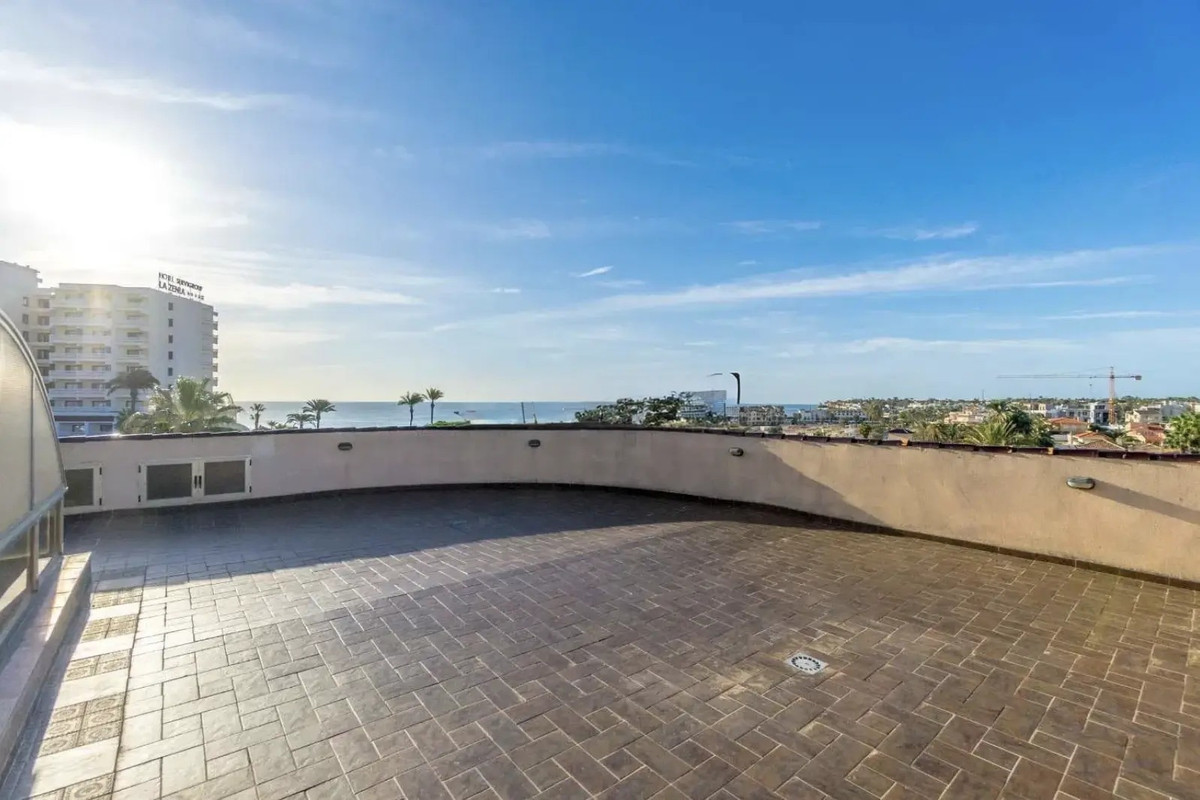 ShowFeedImage House – Detached Villa in Orihuela