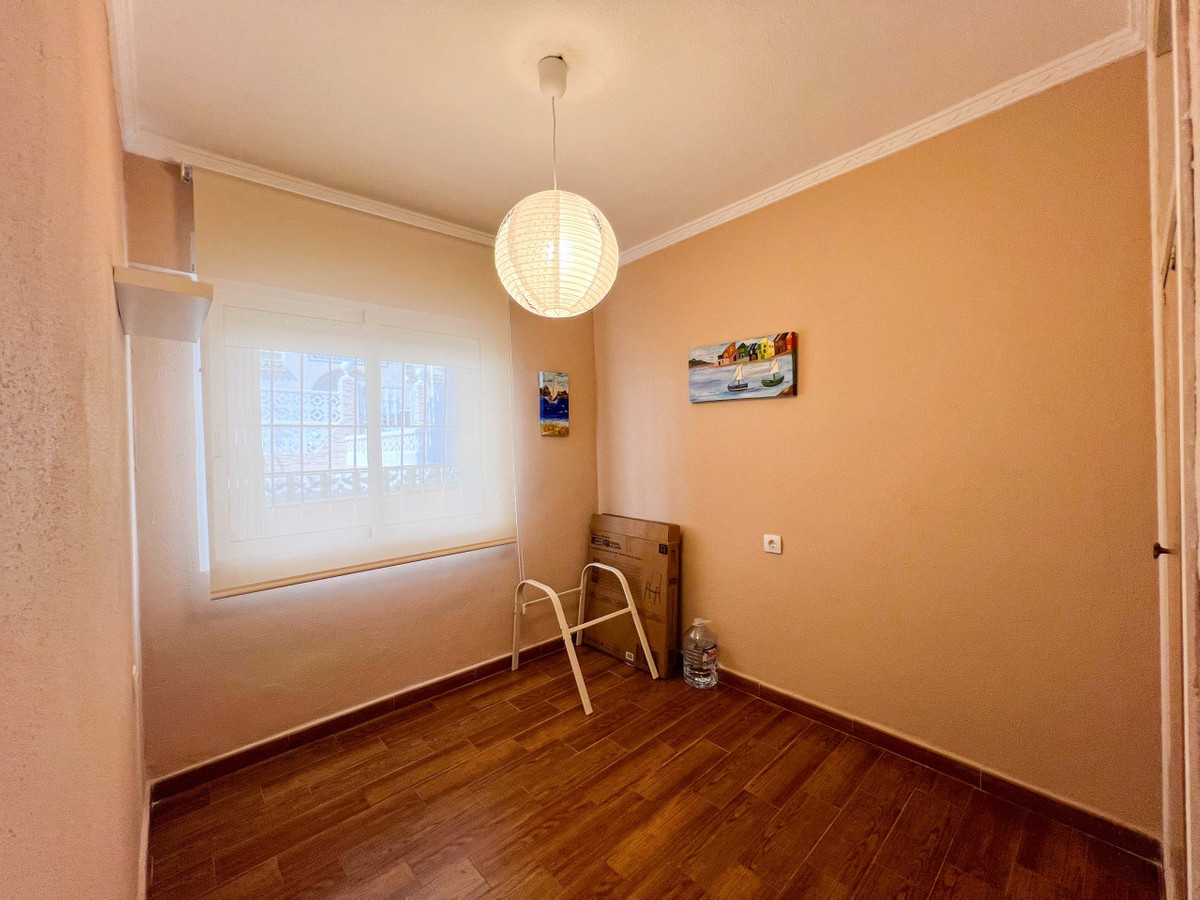 ShowFeedImage House – Bungalow in Torrevieja