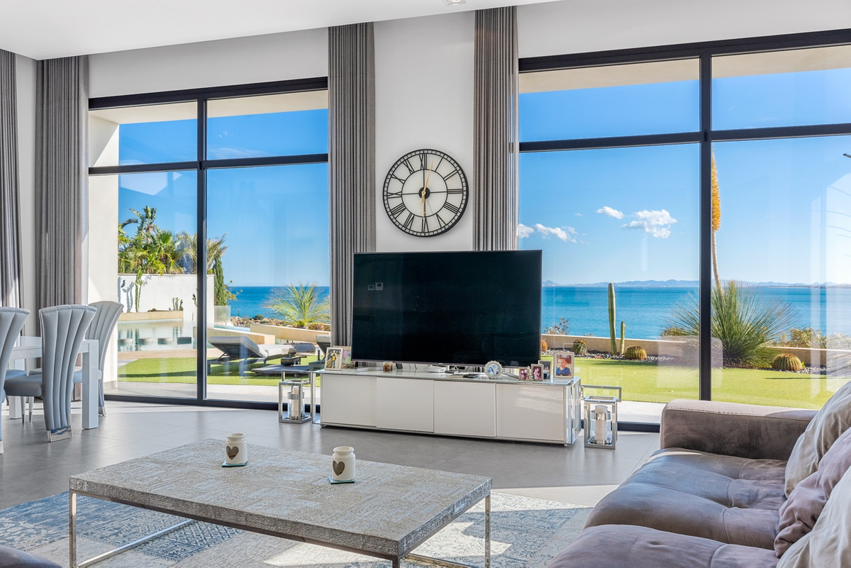 ShowFeedImage House – Detached Villa in Orihuela